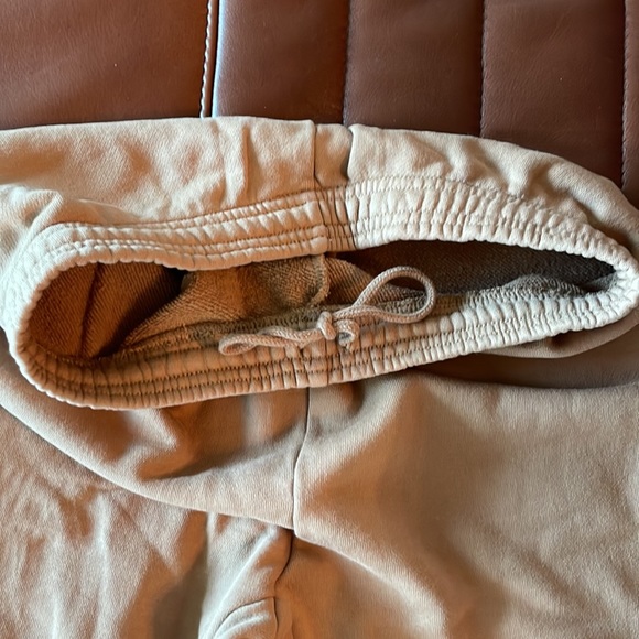 SKIMS Cotton Fleece Jogger (color: Tigers eye) - Picture 11 of 13